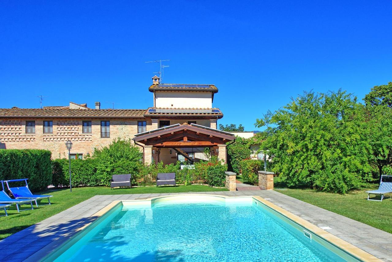 Casale Tiziano By Posarellivillas 시테르나 외부 사진
